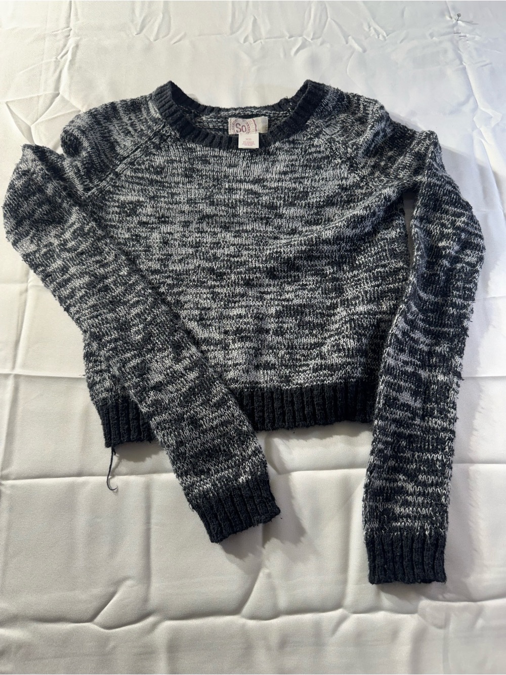 SO Juniors XS Black & White Marled Crew Sweater